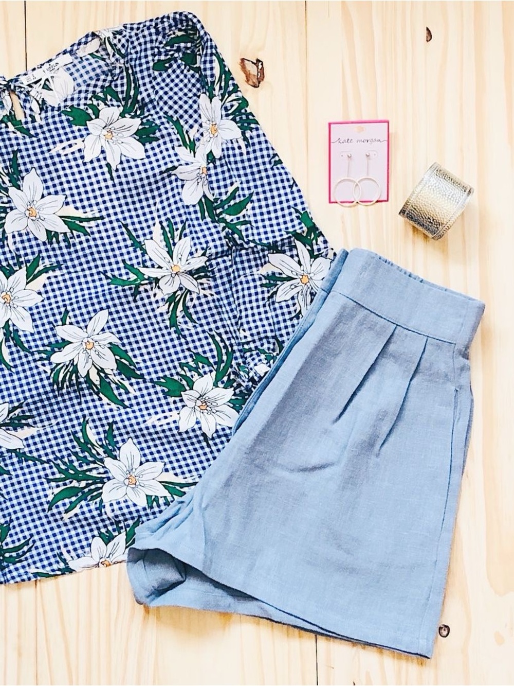 The Vintage Shop High Waist Blue Shorts - Picture 4 of 9